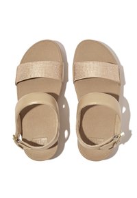 Beige sandalen met een gestructureerde zool, voorzien van twee brede banden; één is versierd met rhinestones, verstelbare enkelband.