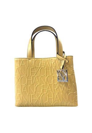 Borsa a tracolla gialla in pelle con motivo del logo embossato, manici doppi resistenti e un charm in argento come accento. Texture liscia con un design strutturato.