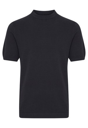 Zwart gebreid kortemouwensweater met een ronde hals. Heeft een soepele textuur en ribbelrandjes bij de hals en onderzijde.