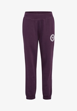 Fialové tepláky s žebrovaným pasem, elastickými manžetami a kulatým logem na levé noze. Měkká textura látky.