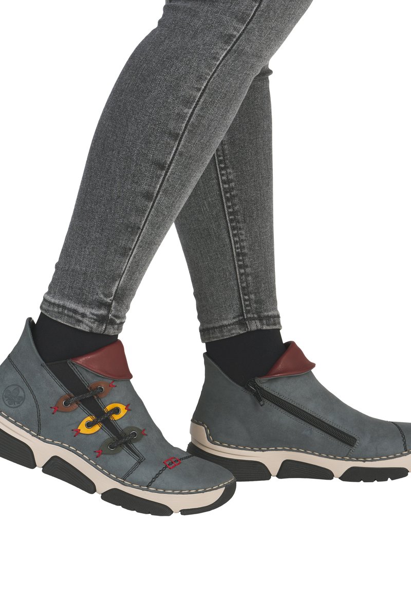 Rieker Boots à talons - blau