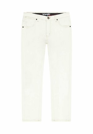 Wrangler jeans in lichtroom, met een recht-pijpen ontwerp, standaard vijf-pocket stijl en contrasterende stiksels en hardware details.