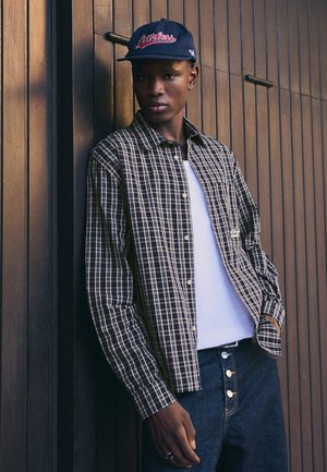 Bershka, LONG-SLEEVE EMBROIDERED CHECK - SHIRT - Chemise - royal blue