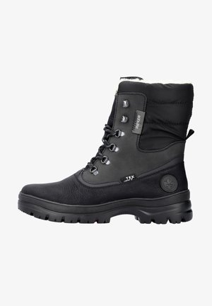 Botín negro impermeable hasta el tobillo con parte superior de cuero texturizado y sintético, cuello acolchado, punta redonda y suela de goma con profundos surcos.