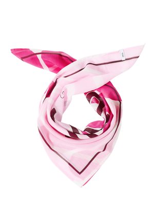 Kwadratowa jedwabna apaszka w różowo-białe wzory z ciemnoróżowymi i brązowymi geometrycznymi liniami, złożona w spiralę z widocznym jednym ostrym końcem.