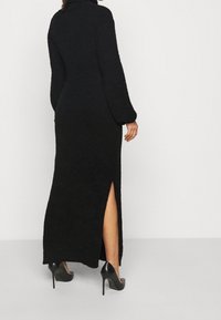 Missguided Petite Stickad tröja - black