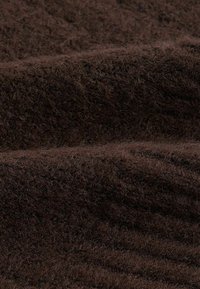 Next Top - brown