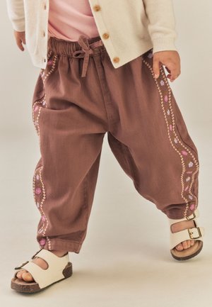 Next, REGULAR FIT - PULLON TROUSERS . - Pantalon classique - chocolate brown embroidered