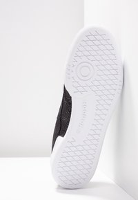 Reebok Classic Sneakers basse - black