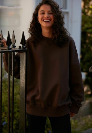 Next HEAVYWEIGHT BRUSHED CREW NECK - Sweatshirt - brown chocolate