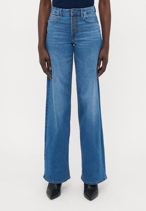 ONLMADISON BLUSH - Wide leg - medium blue denim