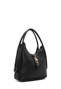 Borsa a tracolla in pelle nera con finitura testurizzata, silhouette morbida, doppi manici e dettaglio di chiusura in tonalità oro sul davanti.