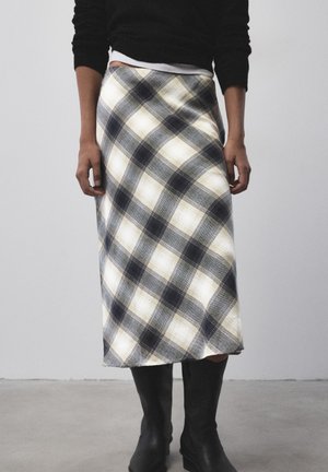 PULL&BEAR, CHECKED - MIDI SKIRT - Pencil skirt - black