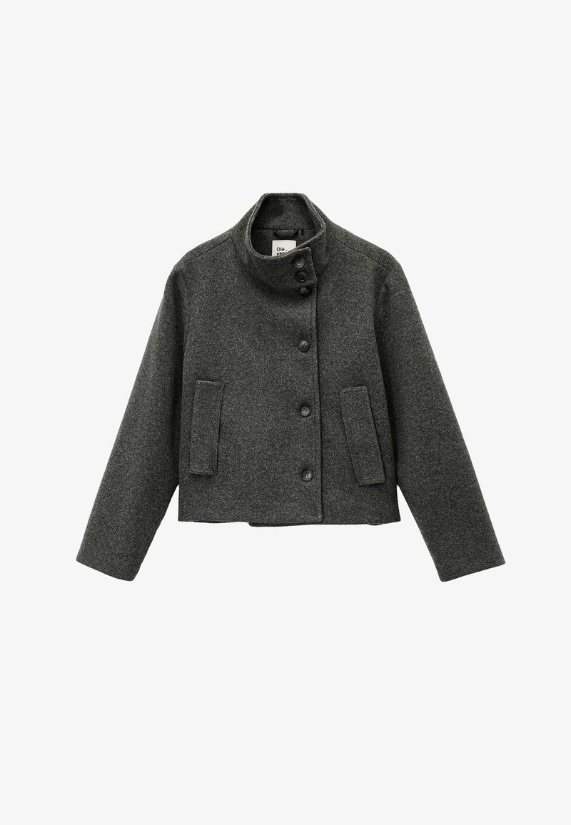 Dunkelgraue Jacke aus Wollmischgewebe mit hohem Kragen, Knopfleiste, zwei vorderen Taschen und kurzem Schnitt mit langen Ärmeln.