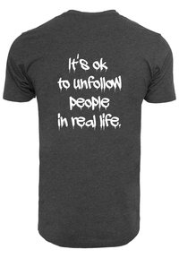 Merchcode UNFOLLOW  - Triko s potiskem - charcoal