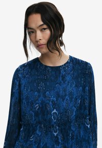 Desigual LONG-SLEEVE PLEATED - Blouse - blue