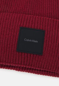 Calvin Klein BEANIE UNISEX - Berretto - syrah