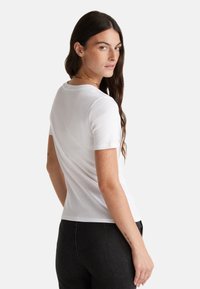 United Colors of Benetton SHORT SLEEVE - Jednoduché tričko - white
