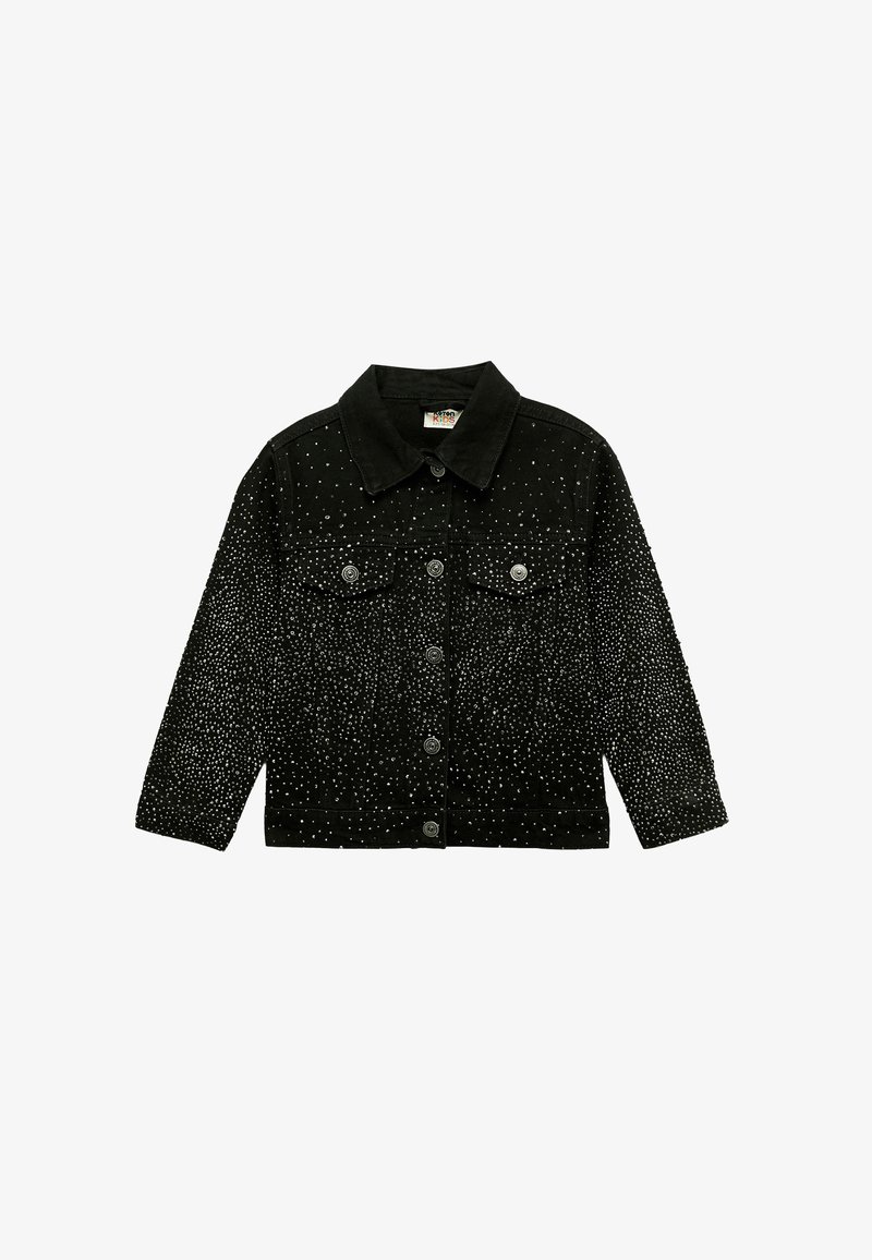 Veste en denim noir avec des embellissements métalliques, un devant à boutons, deux poches poitrine et un col classique.