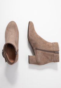 Unisa Stivaletti - taupe