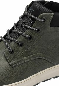 Marco Tozzi Baskets montantes - dkgreen comb