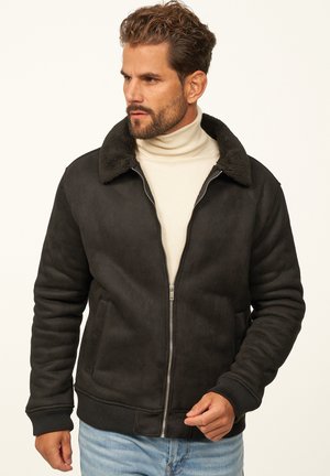 ÜBERGANGS - Bomber Jacket - black
