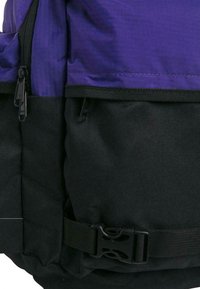 Urban Classics COLOURBLOCKING - Ruksak - ultravilolet black