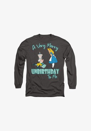 Grau langärmliges Shirt mit Cartoonfiguren und dem Text "Ein sehr fröhlicher UNGEBURTSTAG für mich" in Türkis und Weiß. Auffälliges Kuchendesign auf dem Kopf einer Figur.