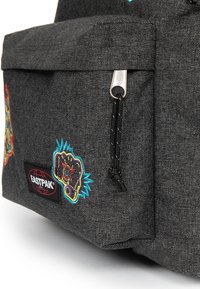 Eastpak PADDED PAK'R - Zaino - neon patches