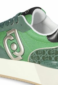 LIU JO MONOGRAM  - Sneakers basse - green