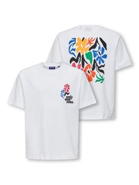 Witte korte mouwen T-shirt met klein bloemenlogo en de tekst "only and sons" op de voorkant, groot kleurrijk bloemenpatroon op de achterkant.