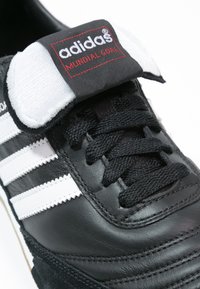 adidas Performance MUNDIAL GOAL - Indendørsfodboldstøvler - noir/blanc