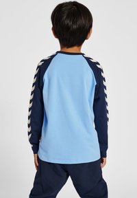Hummel Langærmet T-shirt - dusk blue