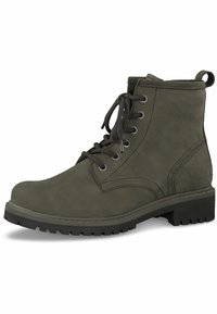 Bottines en cuir vert olive avec bout rond, laçage à l'avant et surface texturée. Dotées d'une semelle en caoutchouc noir durable et de détails de couture.