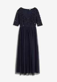 Mörkblå kvällsklänning med korta ärmar, pärlad byst, djup V-ringning och flödande tüllkjol som visar en lagertextur.