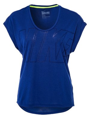T-shirt Dri-Fit bleu à manches courtes, col rond et logo Nike noir bien visible. Tissu doux avec une coupe légèrement ample.