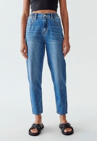 CALLI MOM  - Tiesaus kirpimo džinsai - mid blue wash