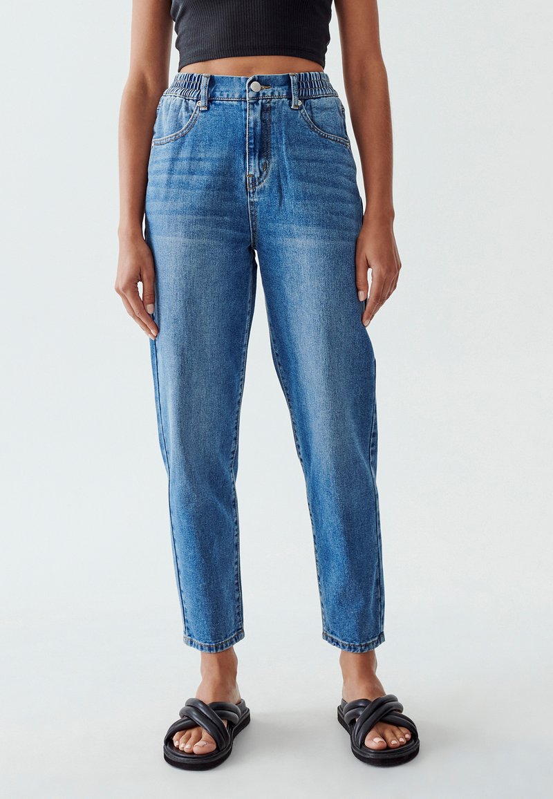 CALLI MOM  - Tiesaus kirpimo džinsai - mid blue wash