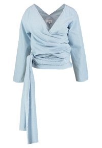 Haut portefeuille rayé bleu avec manches longues, décolleté en V profond et détail de taille nouée. Confectionné en tissu léger à la texture douce.