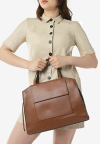 Miriade SHOPPING MISTY - Borsa a mano - cuoio