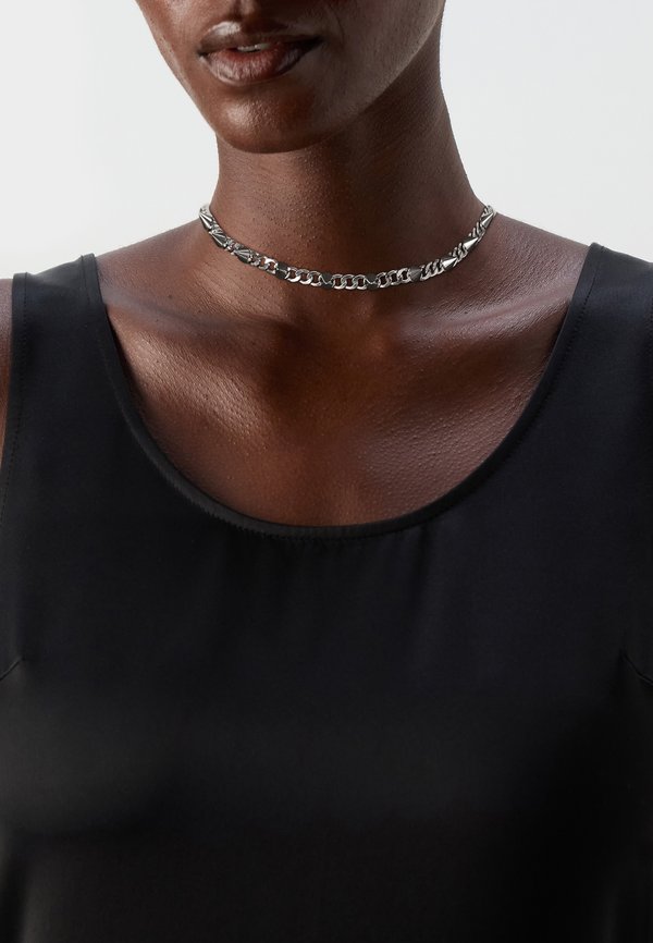 SPIKE CHOKER UNISEX - Necklace