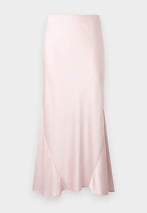 Jupe midi en satin rose clair avec une silhouette évasée en A et des détails subtils de coutures diagonales sur un fond uni.