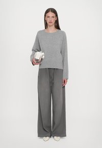 CLOSED CREW NECK WIDE SLEEVE - Maglione - light grey