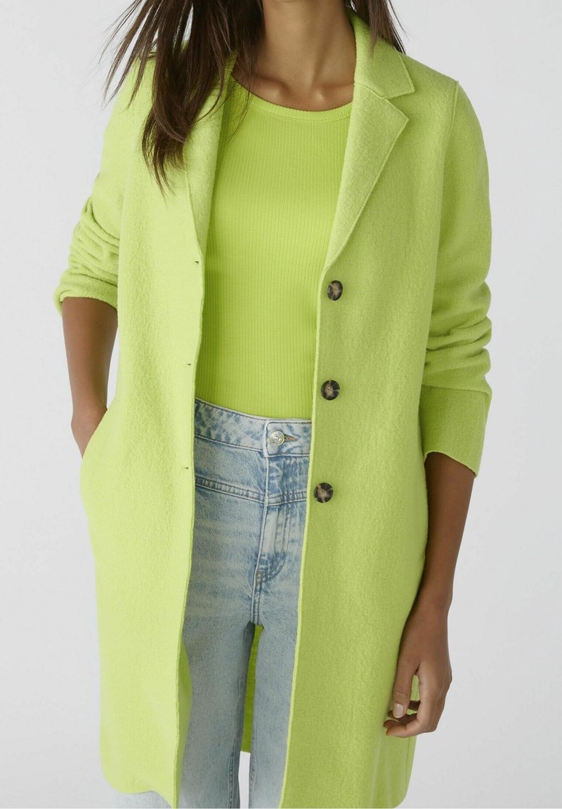 Oui Mantel - light green