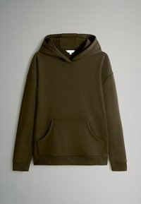 Olivgrüner Kapuzenpullover aus weichem Material, mit einer Kängurutasche, langen Ärmeln und einer verstellbaren Kapuze. Glatte Textur.