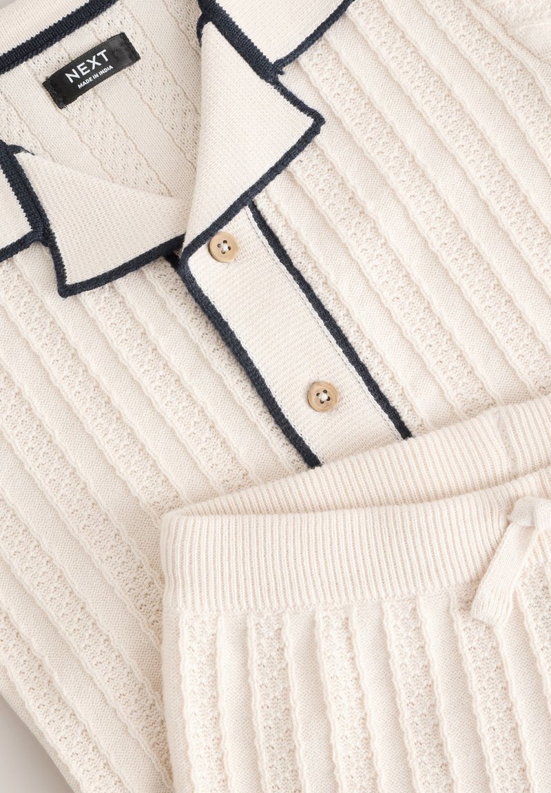 Next REGULAR FIT - BUTTON THROUGH SET - Shirt - ecru/beige - Zalando