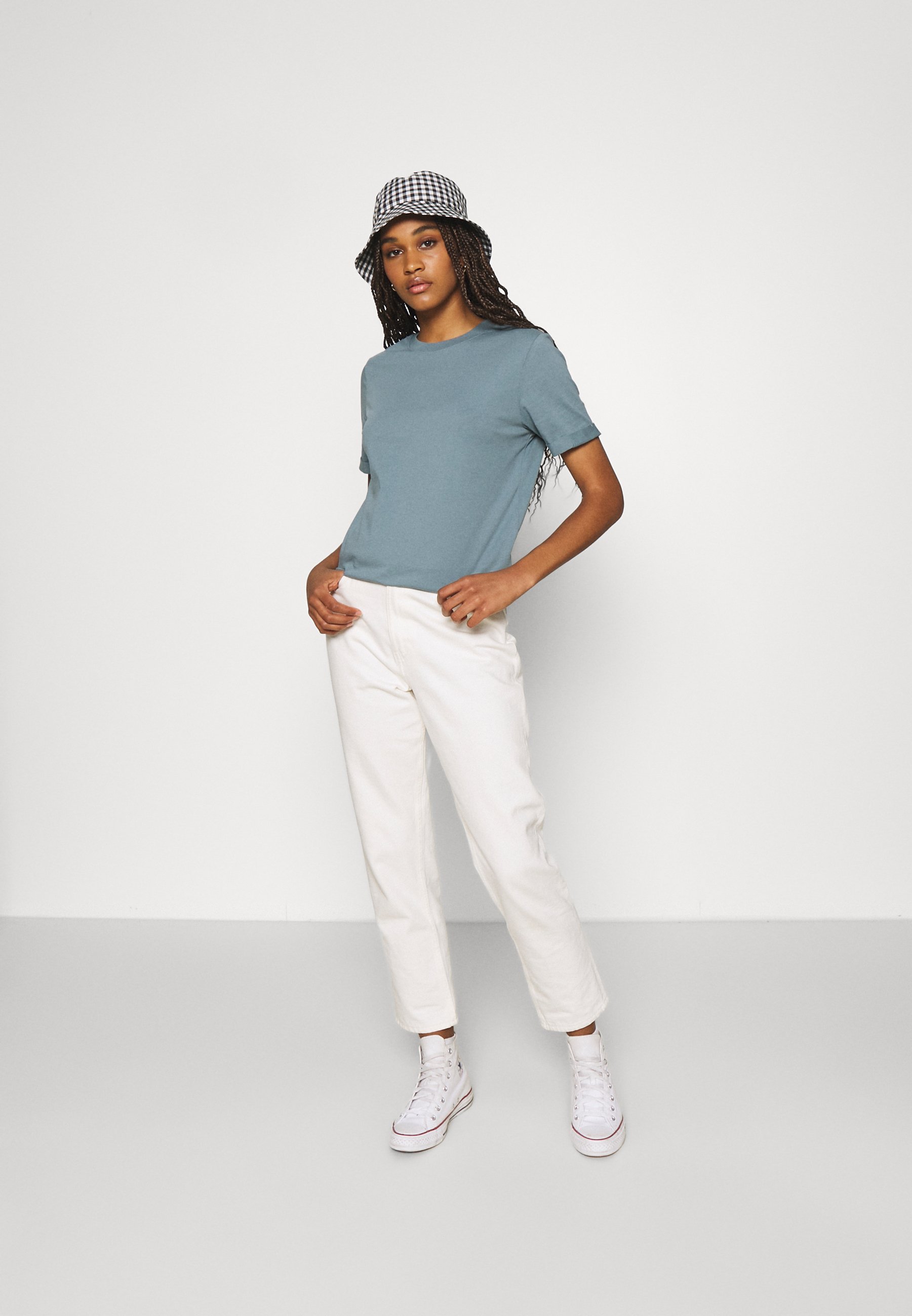 Pieces PCRIA SS FOLD UP SOLID TEE NOOS 