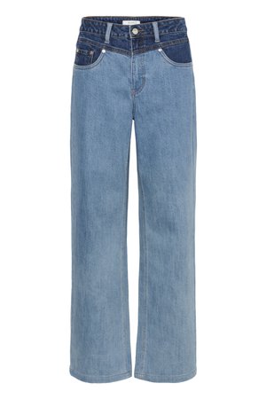 Hellblaue Jeans im weiten Schnitt mit hoher Taille, fünf Taschen und einem kontrastierenden dunkelblauen Patch auf der Vorderseite.