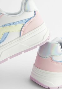 Next CHUNKY - Matalavartiset tennarit - white rainbow metallic