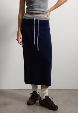 REGULAR FIT - Falda de tubo - blue/grey